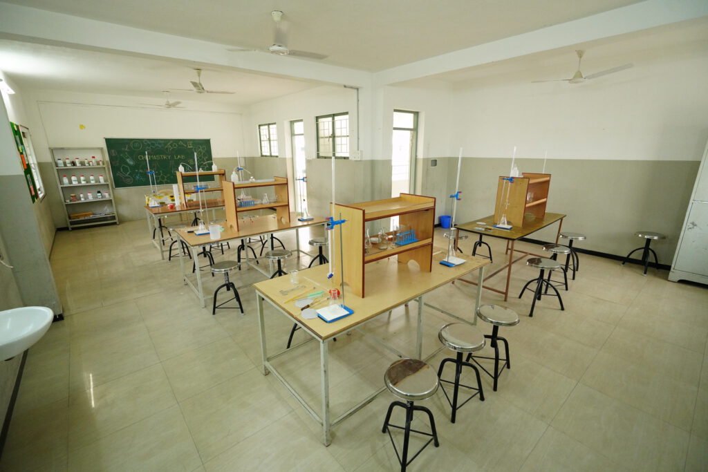 Lab Shcool Labs – The United Public School